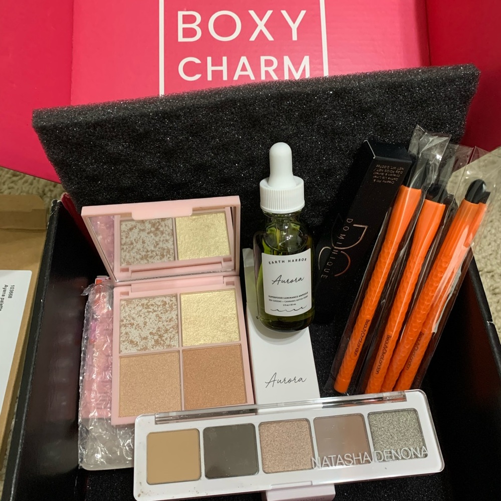 Boxy charm
